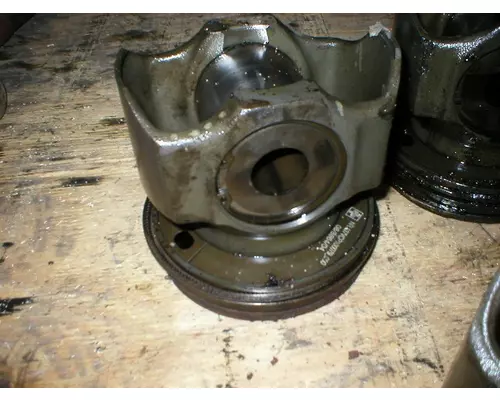 CUMMINS ISX Piston