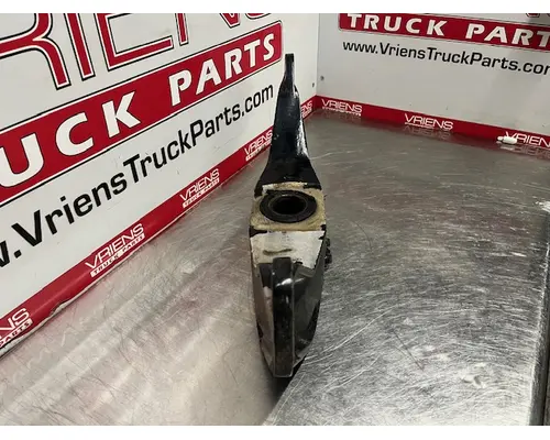 CUMMINS KENWORTH / PETERBILT Engine Mounts