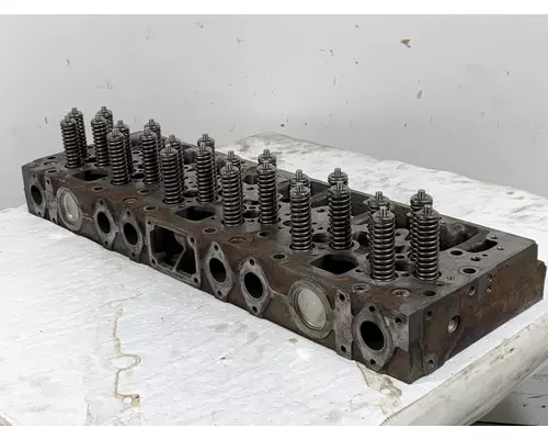 CUMMINS L10 Celect Cylinder Head