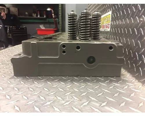 CUMMINS L10 Celect Cylinder Head