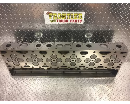 CUMMINS L10 Celect Cylinder Head