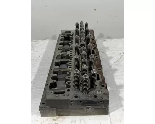 CUMMINS L10 Celect Engine Cylinder Head