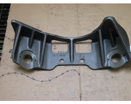 CUMMINS L10/M11 Engine Mounts