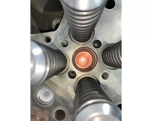 CUMMINS L10 Mechanical Cylinder Head