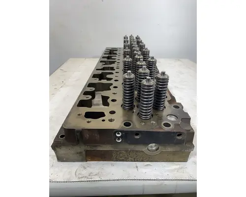 CUMMINS L10 Mechanical Cylinder Head