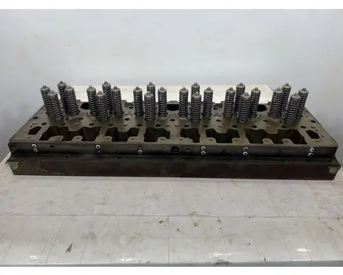 CUMMINS L10 Mechanical Cylinder Head