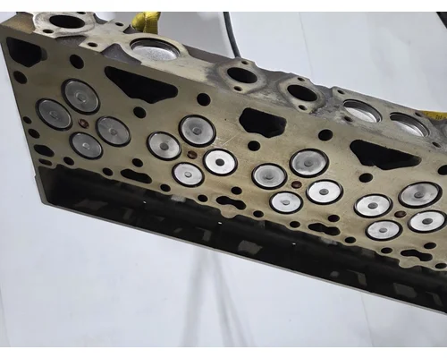 CUMMINS L10 Mechanical Cylinder Head
