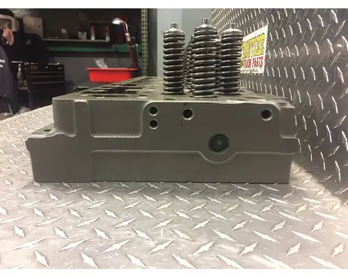 CUMMINS L10 Mechanical Cylinder Head