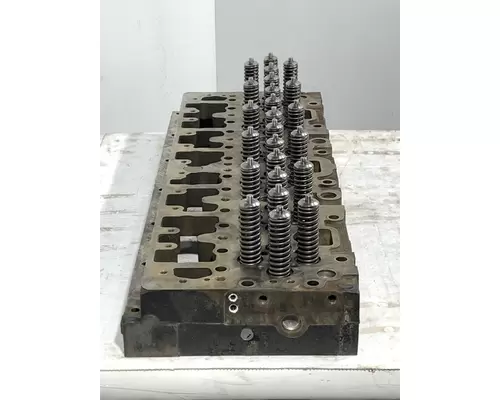 CUMMINS L10 Mechanical Engine Cylinder Head