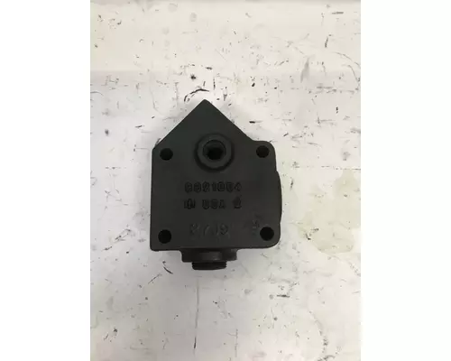 CUMMINS L10 Mechanical Thermostat Housing