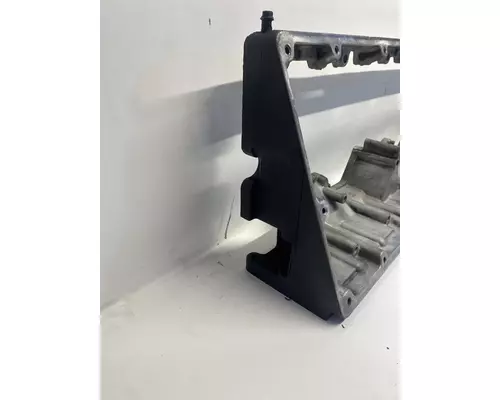 CUMMINS L10 Mechanical Valve Cover