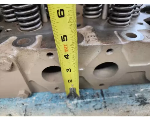 CUMMINS L10 Cylinder Head