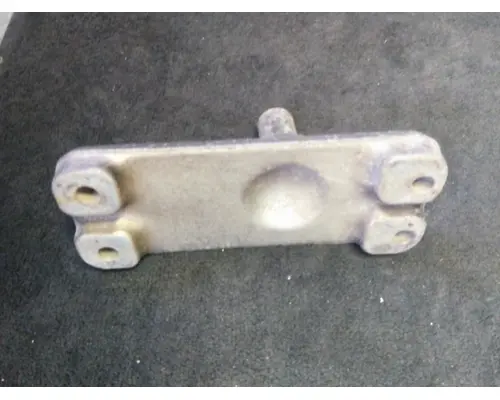 CUMMINS L10 ENGINE MOUNTS, ENGINE (REAR)