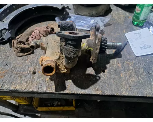 CUMMINS L10 Water Pump