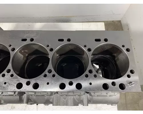 CUMMINS L9 Cylinder Block