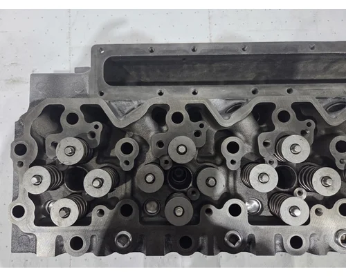 CUMMINS L9 Cylinder Head