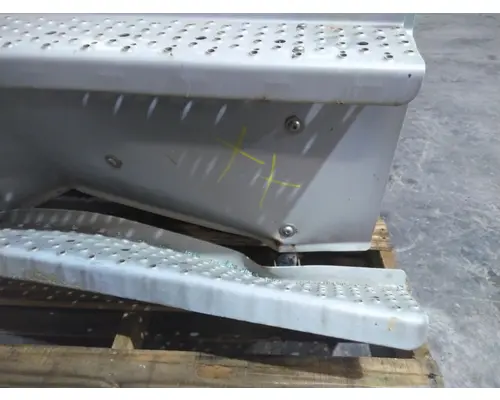 CUMMINS L9 DPF ASSEMBLY (DIESEL PARTICULATE FILTER)