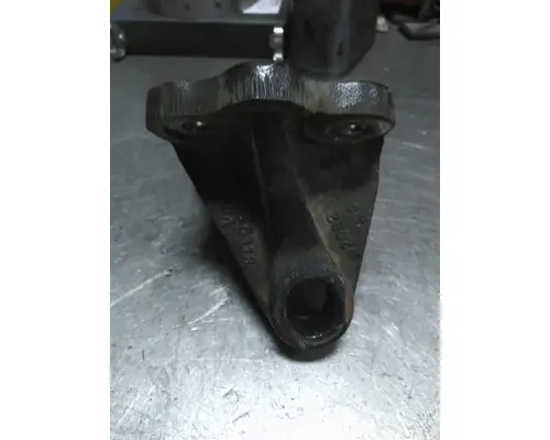 CUMMINS L9 ENGINE MOUNTS, ENGINE (REAR)