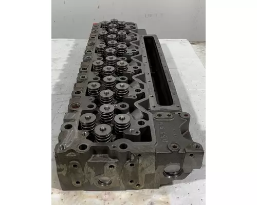 CUMMINS L9 Engine Cylinder Head