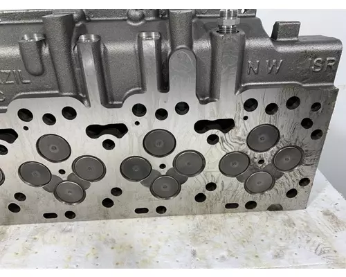 CUMMINS L9 Engine Cylinder Head