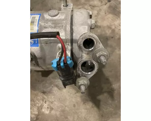 CUMMINS LT625 Air Conditioner Compressor