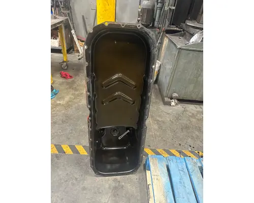 CUMMINS LT625 Oil Pan