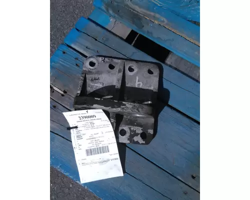 CUMMINS M11 CELECT+ 280-400 HP ENGINE MOUNTS, ENGINE (REAR)