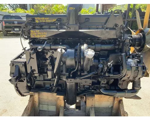 CUMMINS M11 CELECT+ Engine Assembly