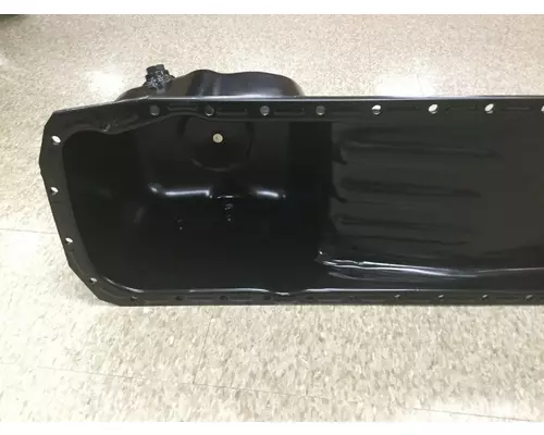 CUMMINS M11 CELECT Engine Oil Pan