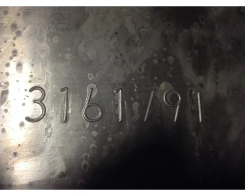 CUMMINS M11 CELECT Engine Valve Cover