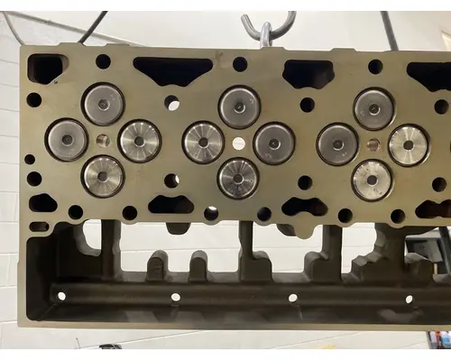 CUMMINS M11 Celect Plus Cylinder Head