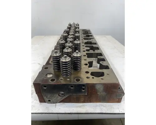 CUMMINS M11 Celect Plus Cylinder Head
