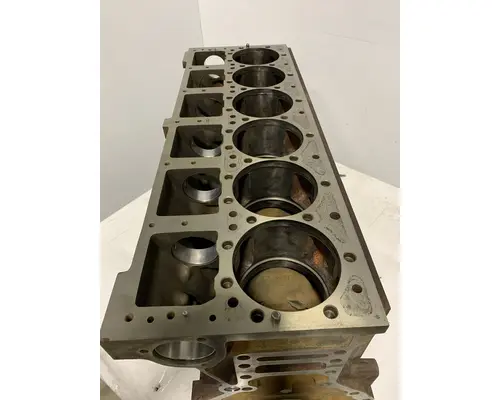CUMMINS M11 Cylinder Block