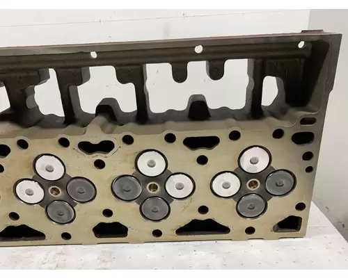 CUMMINS M11 Cylinder Head