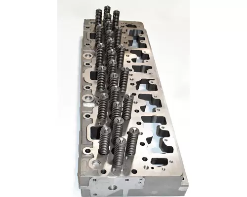 CUMMINS M11 Cylinder Head