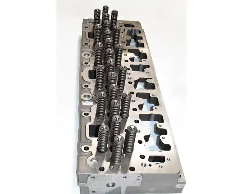 CUMMINS M11 Cylinder Head