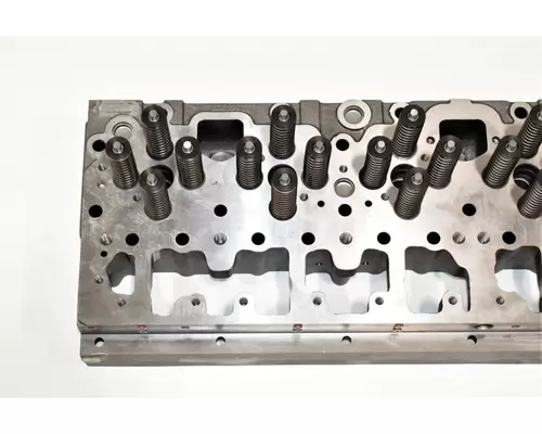 CUMMINS M11 Engine Cylinder Head