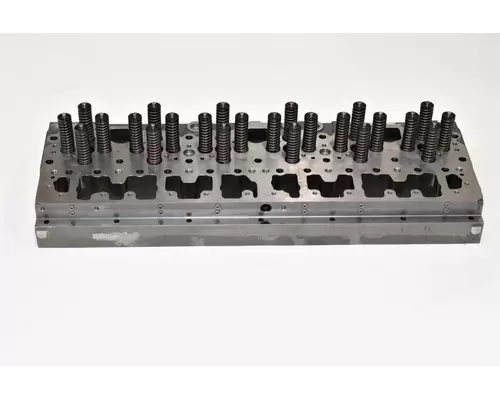 CUMMINS M11 Engine Cylinder Head