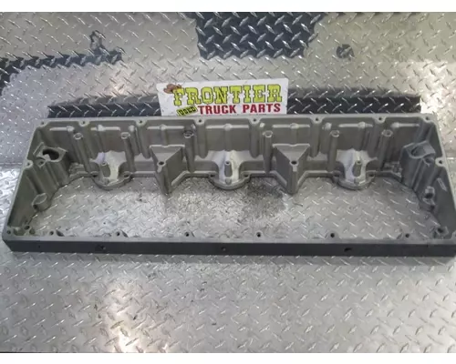 CUMMINS M11 Valve Cover Base