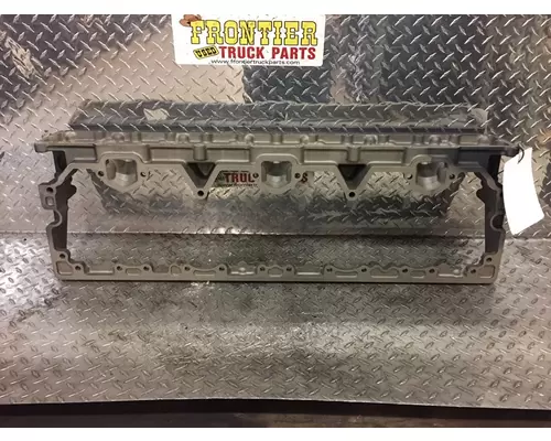 CUMMINS M11 Valve Cover Base