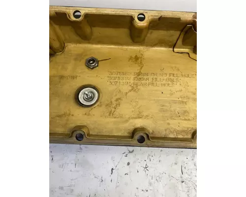 CUMMINS M11 Valve Cover