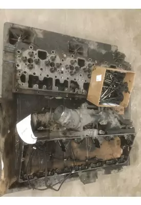 CUMMINS M2 106 CYLINDER HEAD