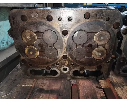 CUMMINS N14 CELECT Cylinder Head