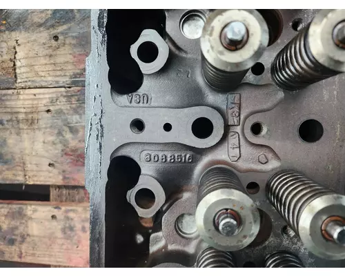 CUMMINS N14 CELECT Cylinder Head