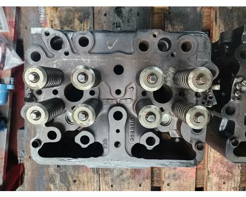 CUMMINS N14 CELECT Cylinder Head