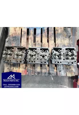 CUMMINS N14 CELECT Cylinder Head