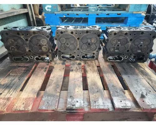 CUMMINS N14 CELECT Cylinder Head