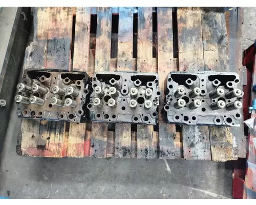 CUMMINS N14 CELECT Cylinder Head