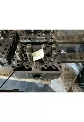 CUMMINS N14 CELECT Cylinder Head