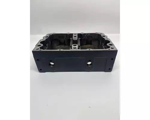 CUMMINS N14 Celect Plus Valve Cover Base